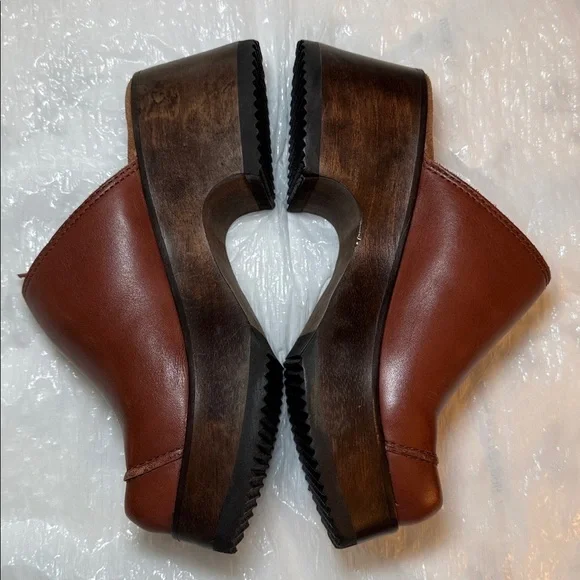 Vintage 90’s Candie's Brown Leather Platform Clogs Wood Heel Boho NWOT Size 6 - Picture 7 of 16